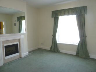 Spacious flat with parking on outskirts of town | 1 bedroom