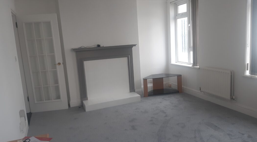 Newly decorated first floor flat in central location | 2 bedroom