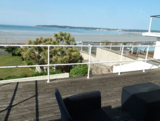 Registered flat on outskirts of town with sea view | 1 bedroom