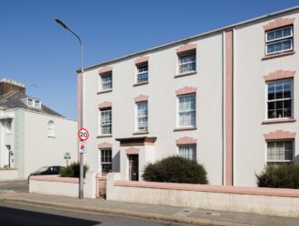 Ground floor flat on outskirts of town | 2 bedroom