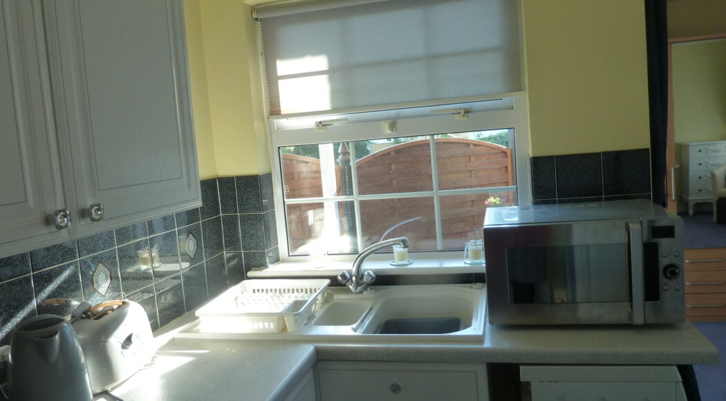 Furnished studio flat with parking and outside area | Registered