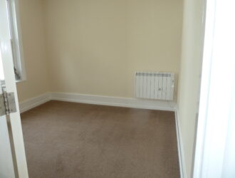 Bright and airy top floor flat in town centre | 2 bedroom
